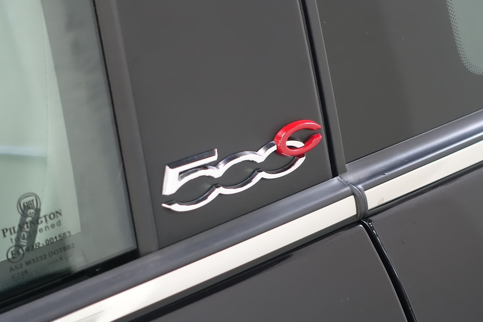 FIAT 500 1.0 Hybrid Dolcevita-image-11
