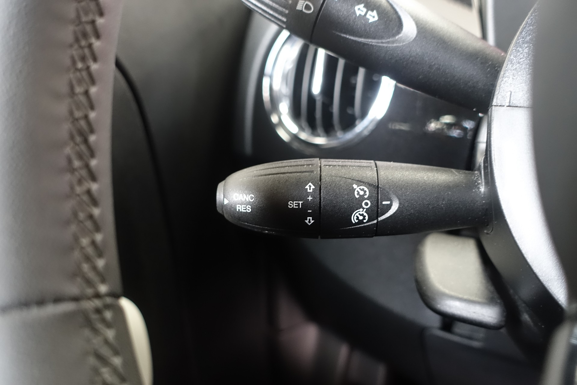 FIAT 500 1.0 Hybrid Dolcevita-image-22