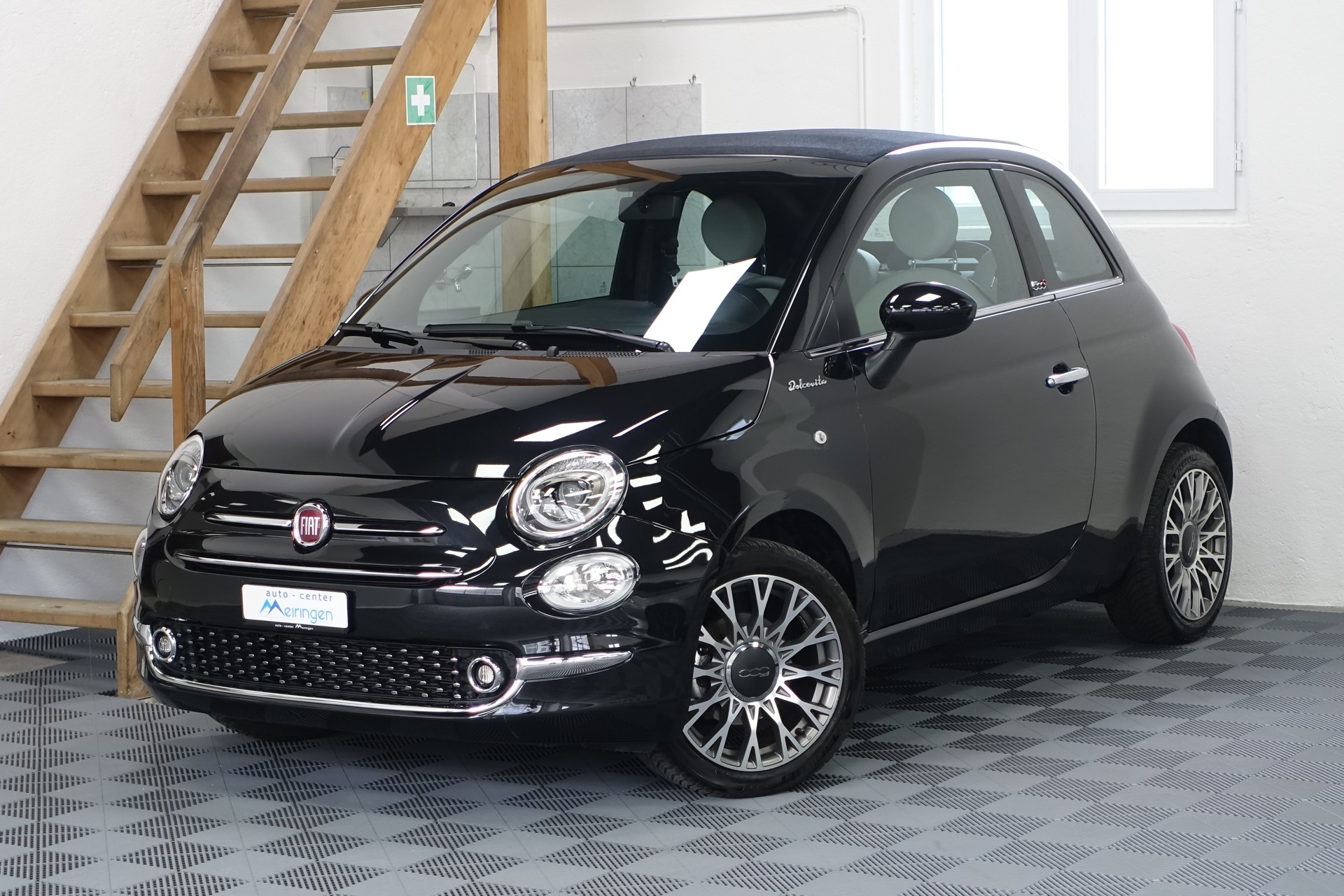 FIAT 500 1.0 Hybrid Dolcevita-image-0