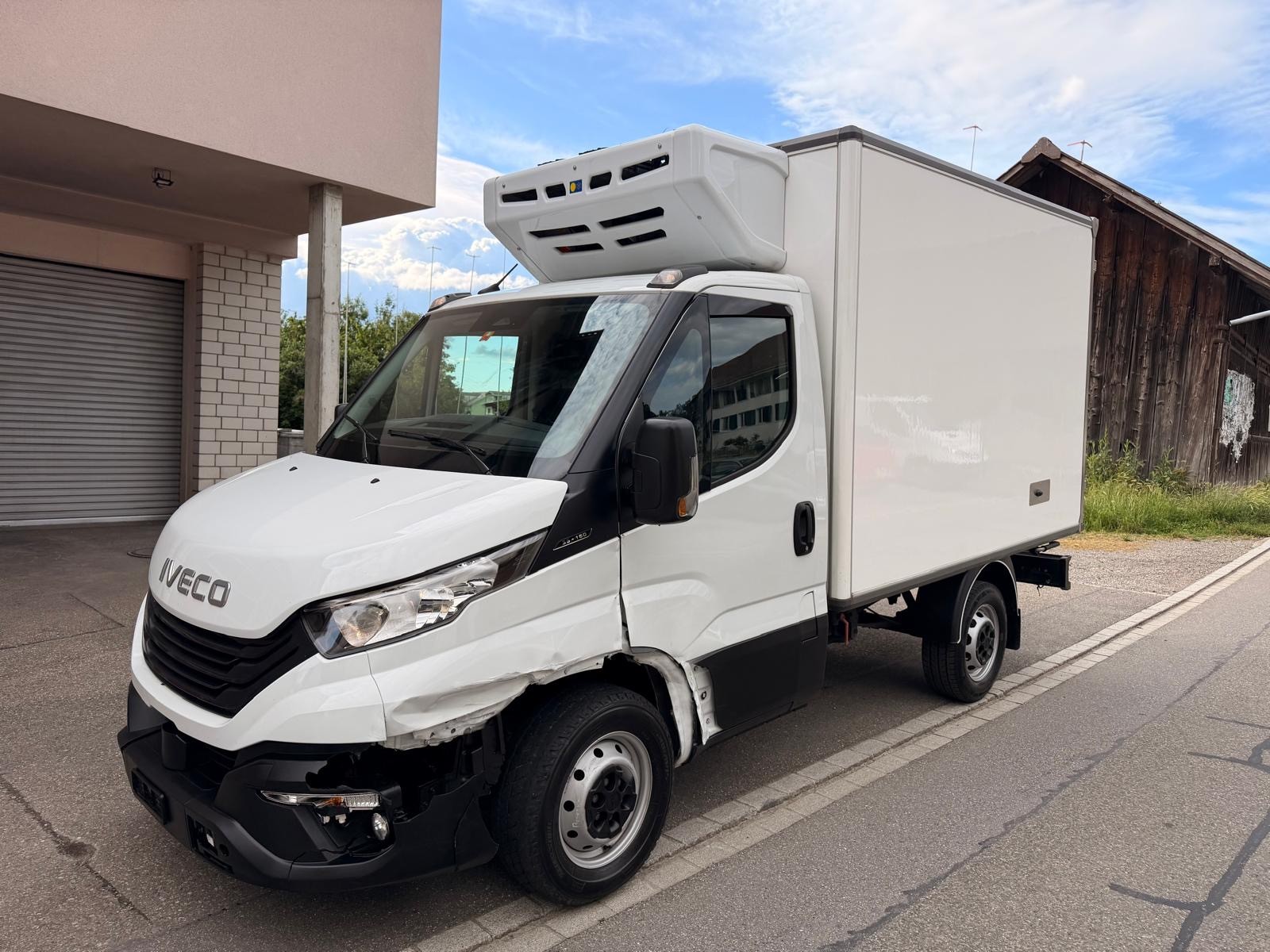 IVECO 35 S 16 VL 10770kmTiefkühler - Konvekta TK 3950 (12V/400V) FR 4.1 – Fahrt- und Standkühlung bis -20°C