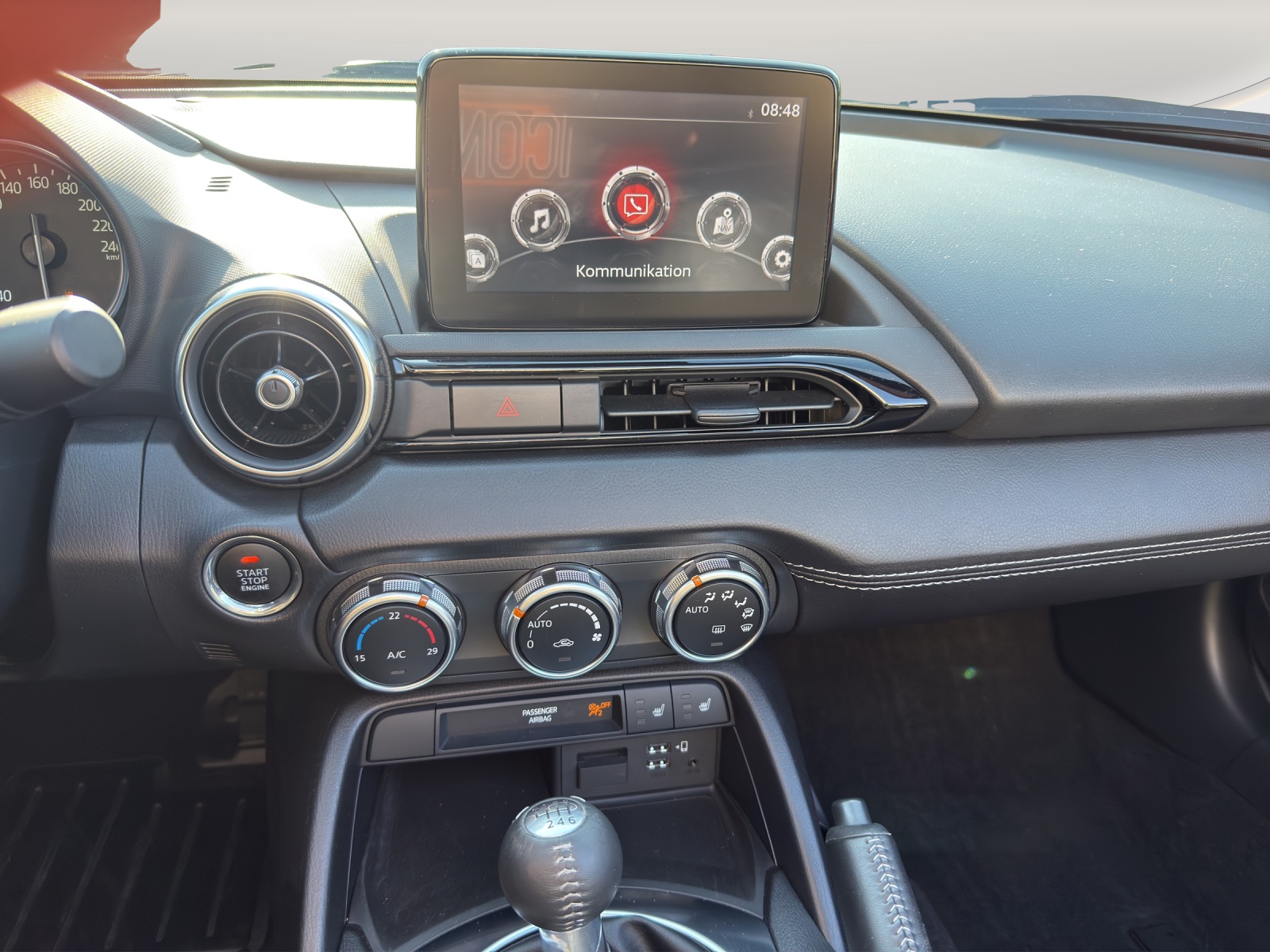 MAZDA MX-5 2.0 Revolution-image-12