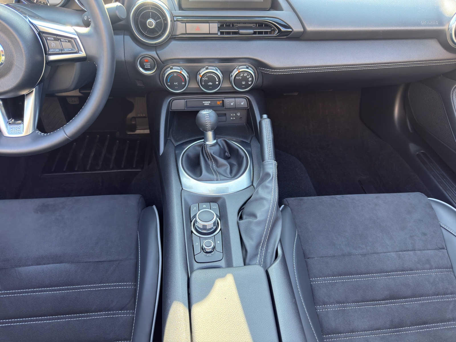 MAZDA MX-5 2.0 Revolution-image-13