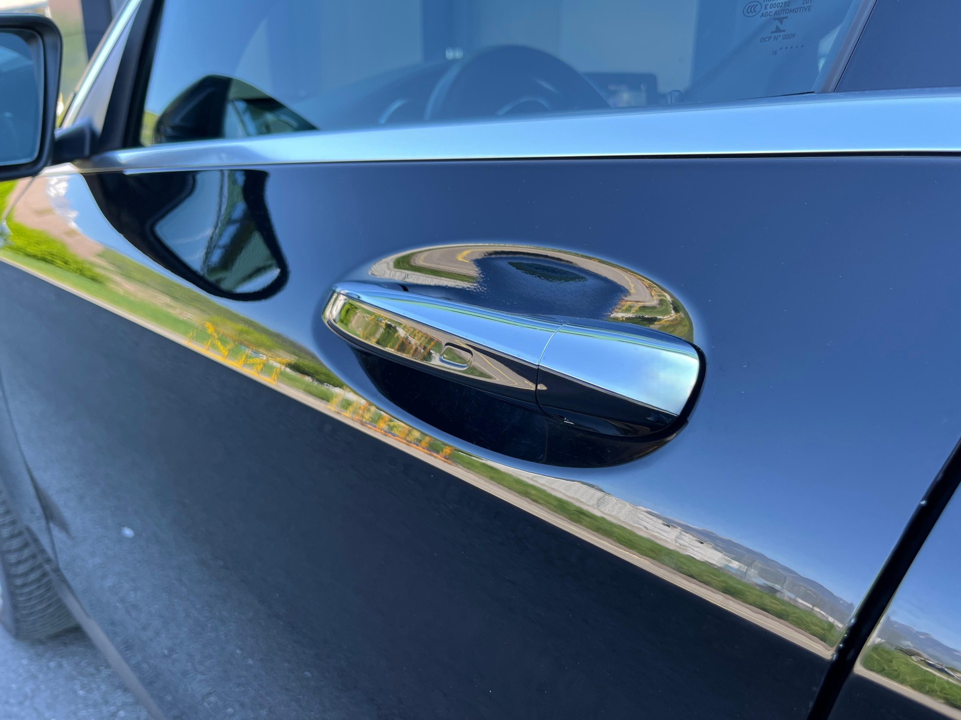 MERCEDES-BENZ GLC 250 AMG Line 4Matic 9G-Tronic-image-10