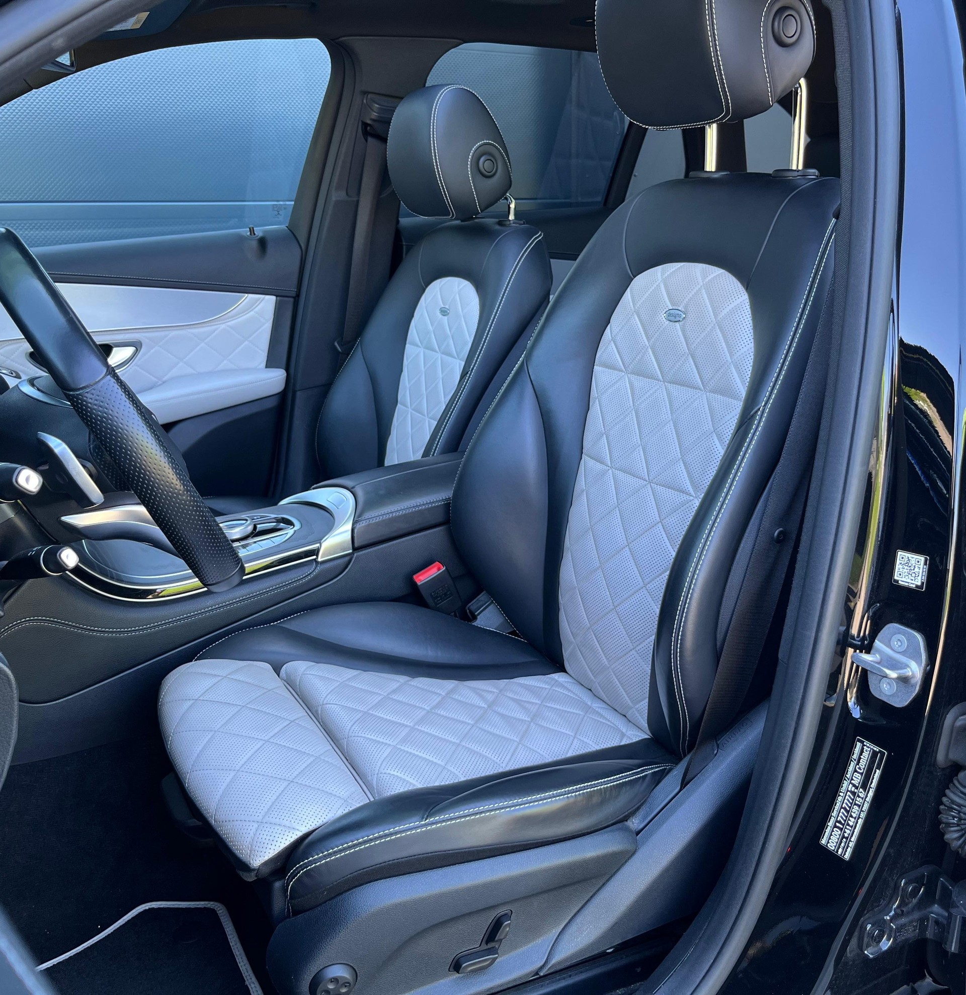 MERCEDES-BENZ GLC 250 AMG Line 4Matic 9G-Tronic-image-12