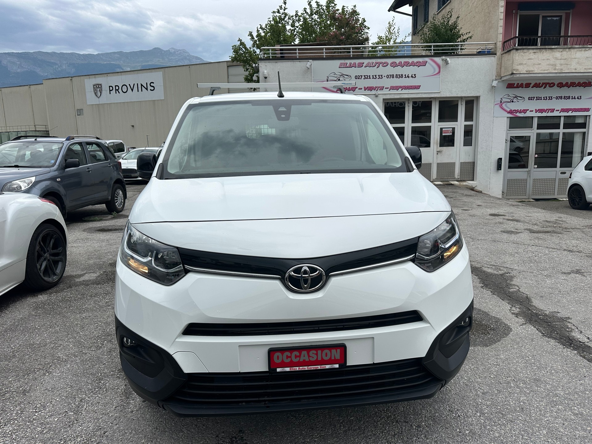 TOYOTA Proace City Van 1.5D Active Long 4x4-image-1
