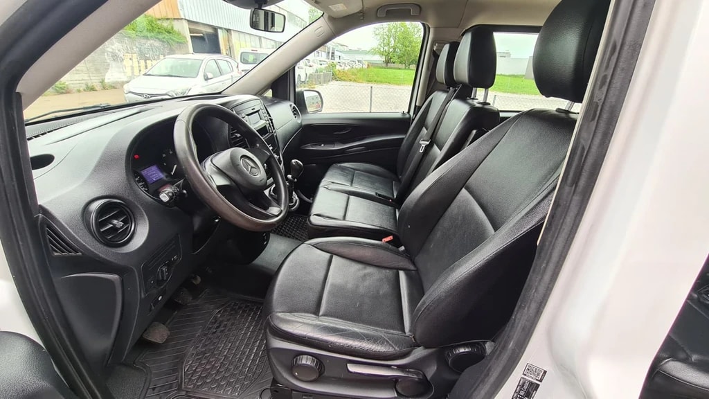 MERCEDES-BENZ Vito 111 BlueTec Tourer Pro EL ** 9-Plätzer ** Voll-Leder ** Klimaanlage ** Frisch Ab MFK & Service **-image-11