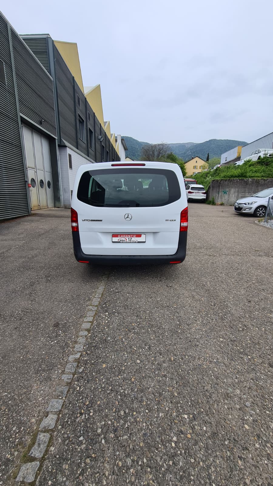 MERCEDES-BENZ Vito 111 BlueTec Tourer Pro EL ** 9-Plätzer ** Voll-Leder ** Klimaanlage ** Frisch Ab MFK & Service **-image-5