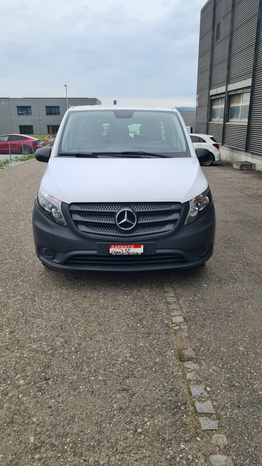 MERCEDES-BENZ Vito 111 BlueTec Tourer Pro EL ** 9-Plätzer ** Voll-Leder ** Klimaanlage ** Frisch Ab MFK & Service **-image-1