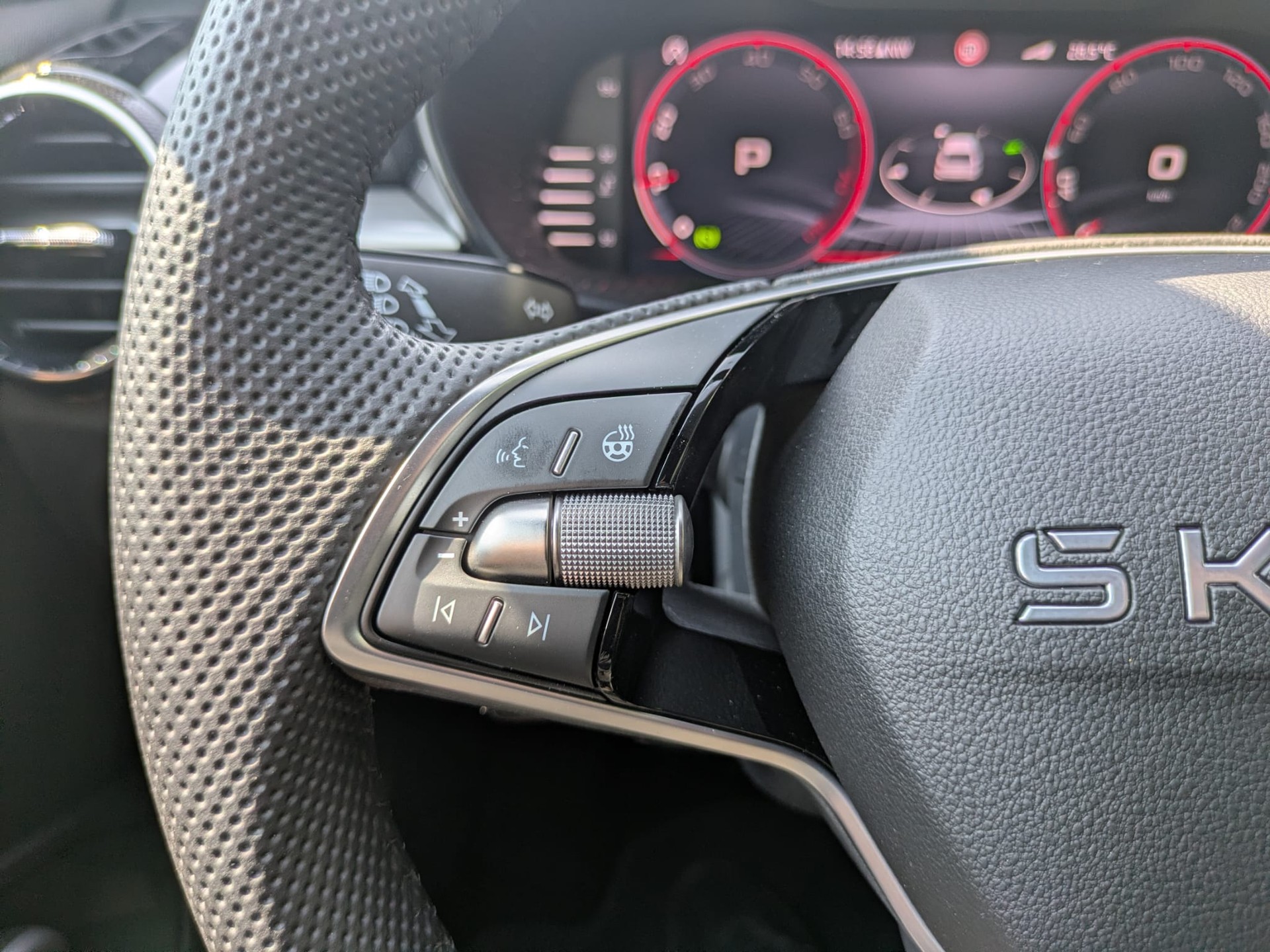 SKODA Fabia 1.0 TSI Monte Carlo DSG-image-17