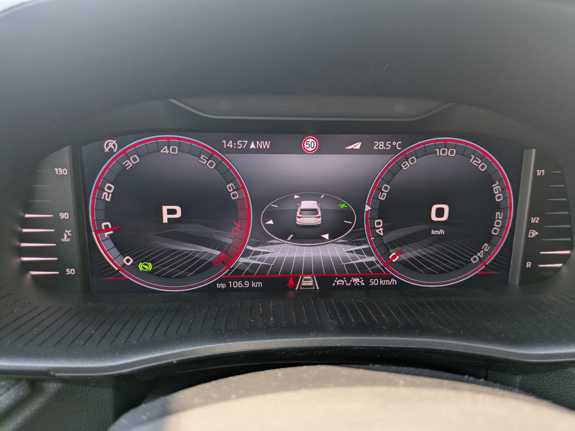 SKODA Fabia 1.0 TSI Monte Carlo DSG-image-19
