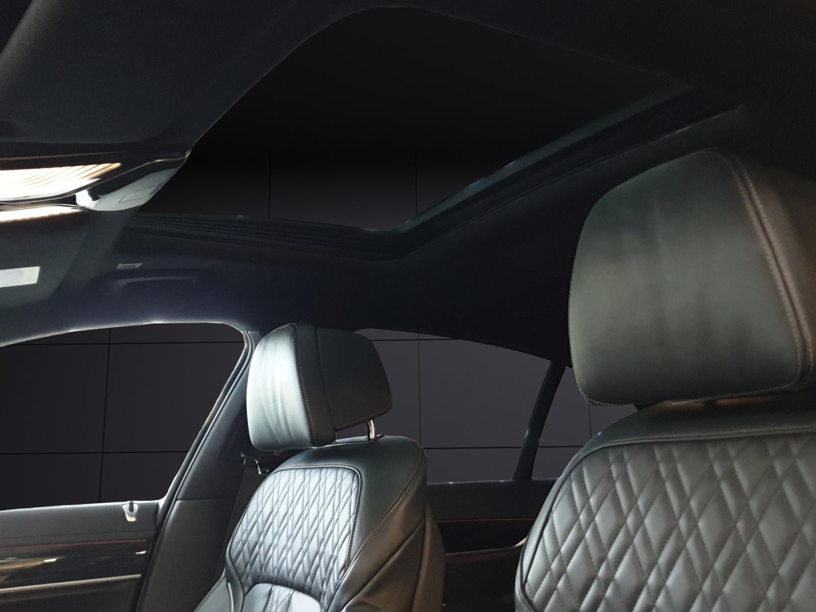 BMW 730d M SPORTPAKET-image-16