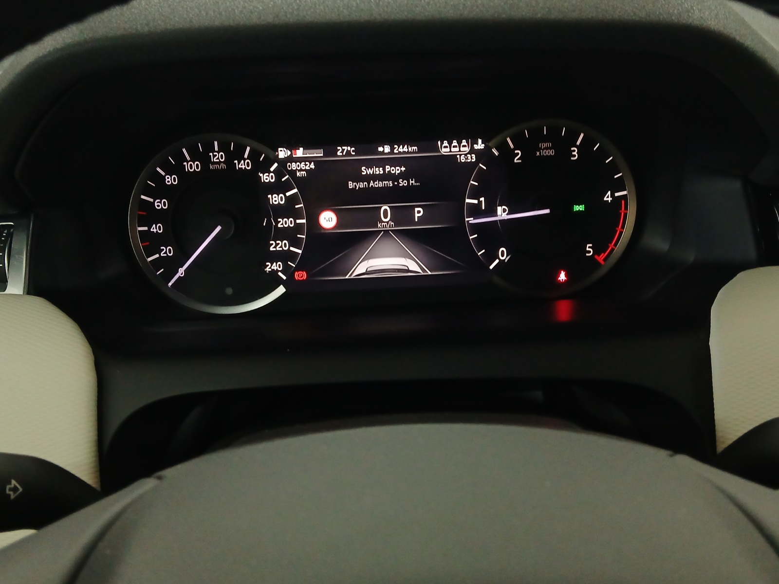 LAND ROVER Discovery Sport R Dyn. D165 2.0D TD4 MHEV SE AWD AT9-image-15