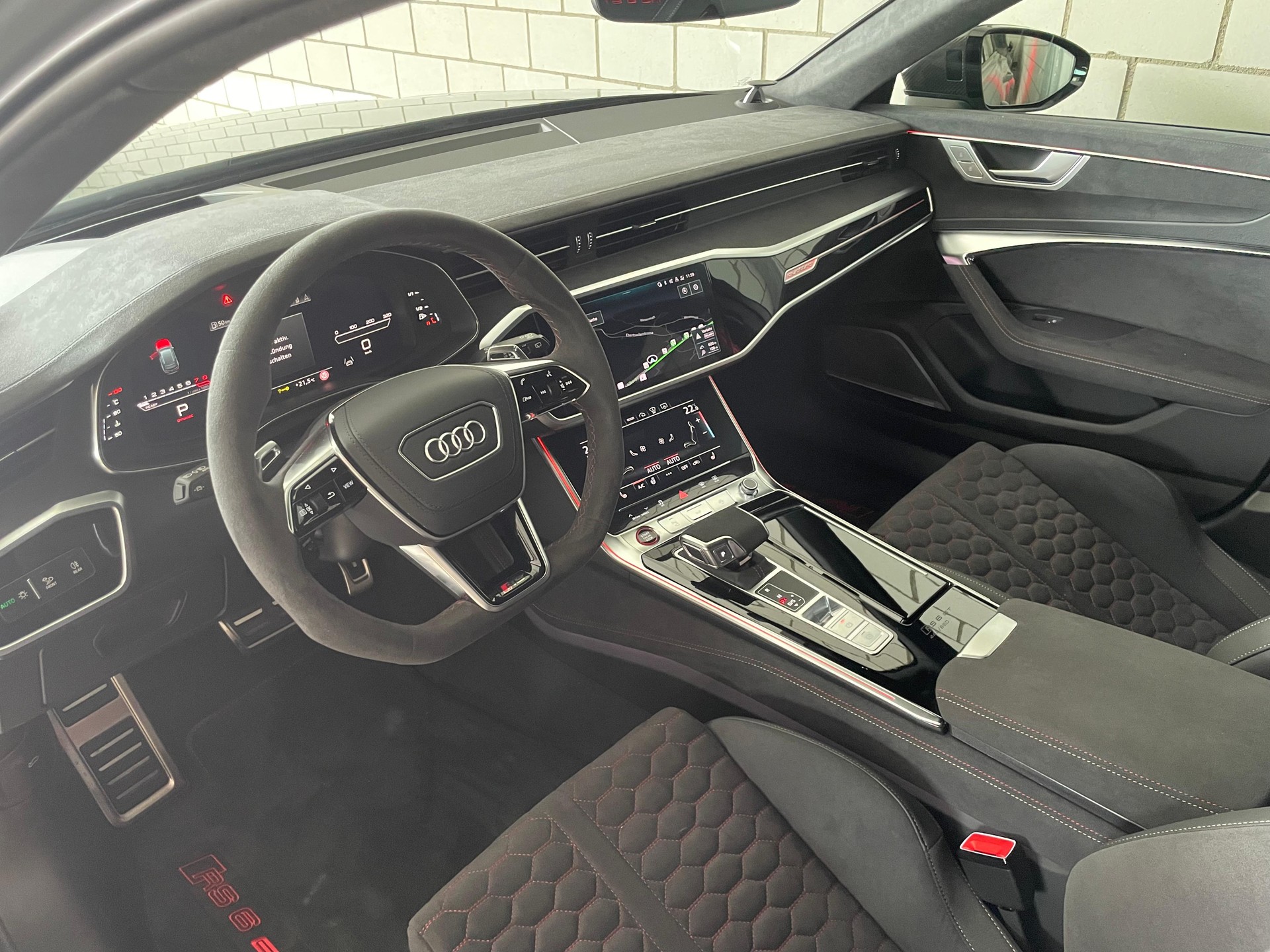 AUDI RS6 GT Avant 4.0 TFSI V8 Performance quattro Sondermodell "1 of 660"-image-6