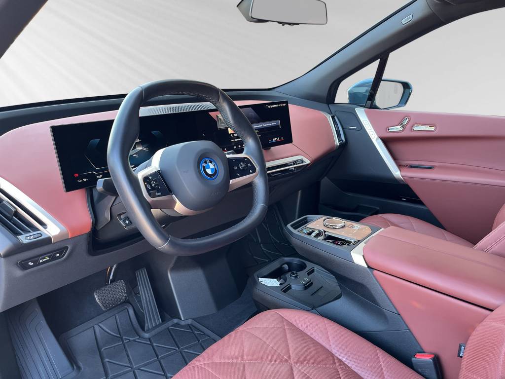 BMW iX xDrive50-image-4