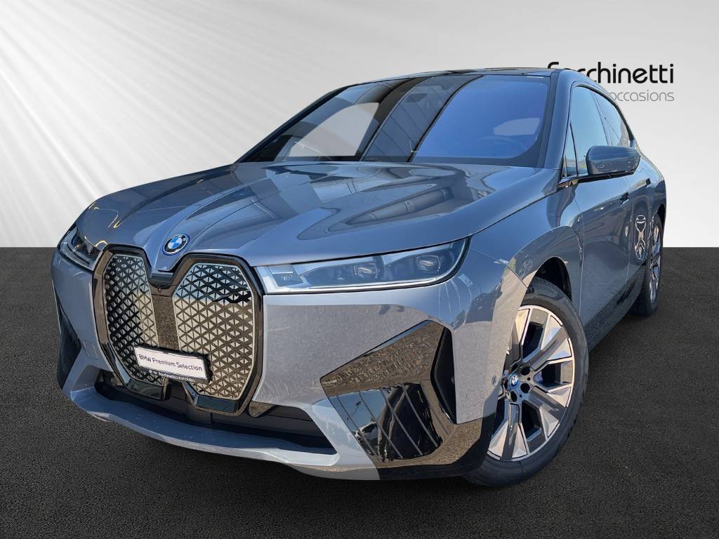BMW iX xDrive50-image-1
