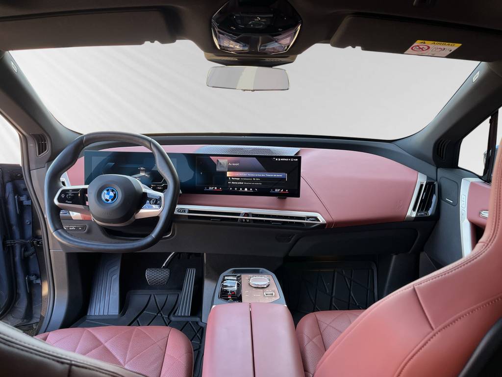 BMW iX xDrive50-image-6