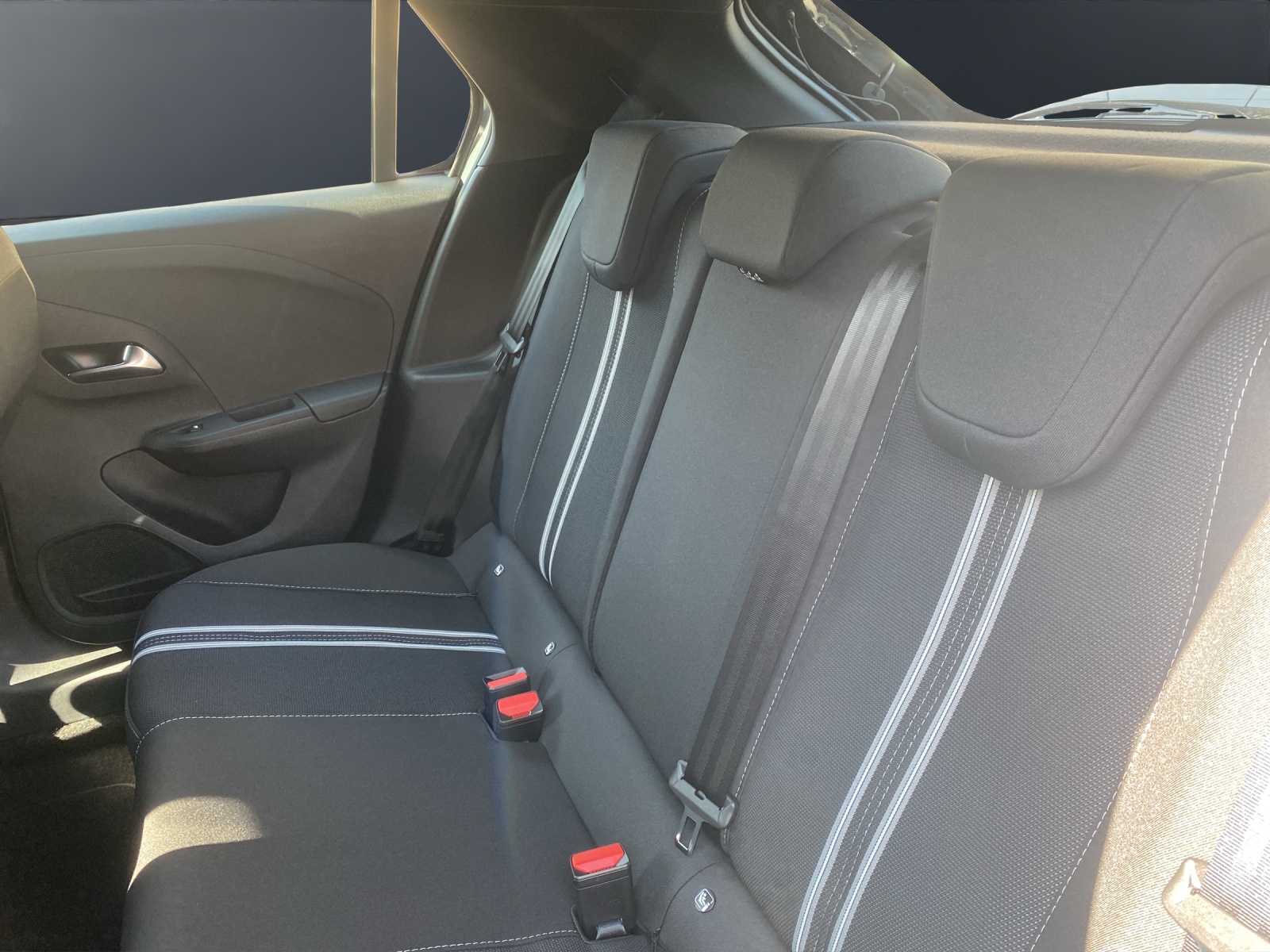 OPEL Corsa 1.2 T Hybrid Viva-image-19