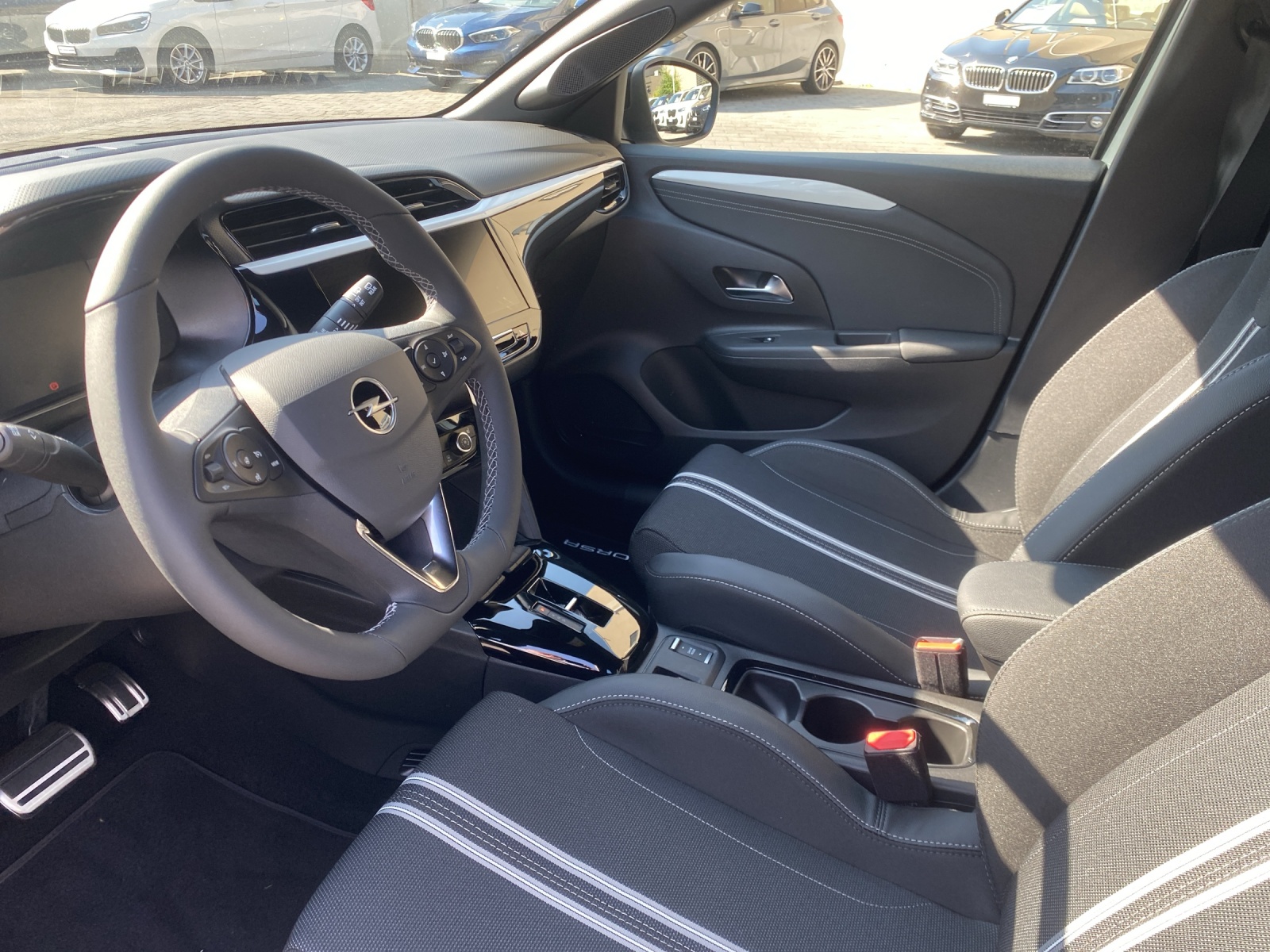 OPEL Corsa 1.2 T Hybrid Viva-image-11