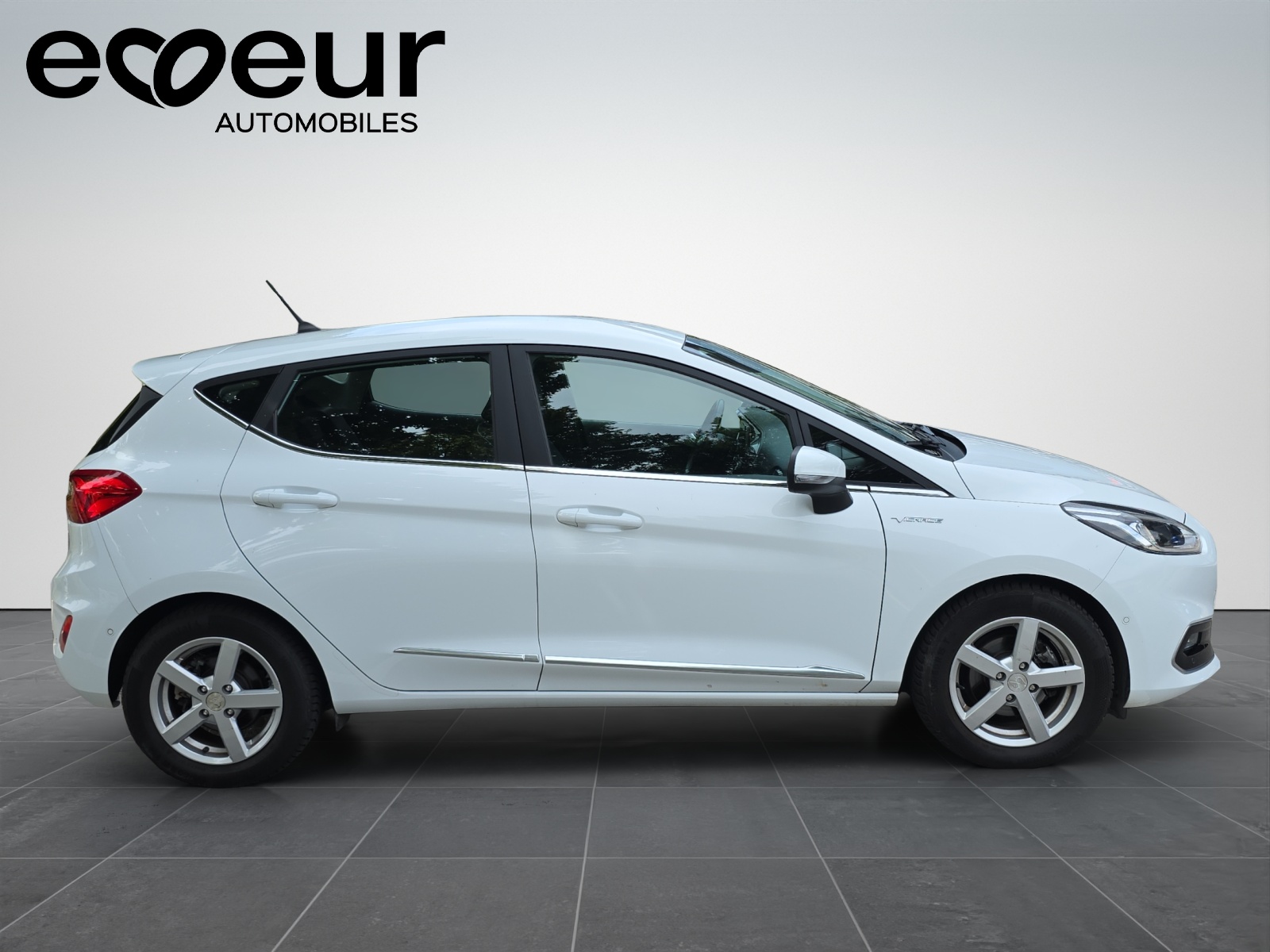 FORD Fiesta 1.0 EcoB 140 Vignale-image-6