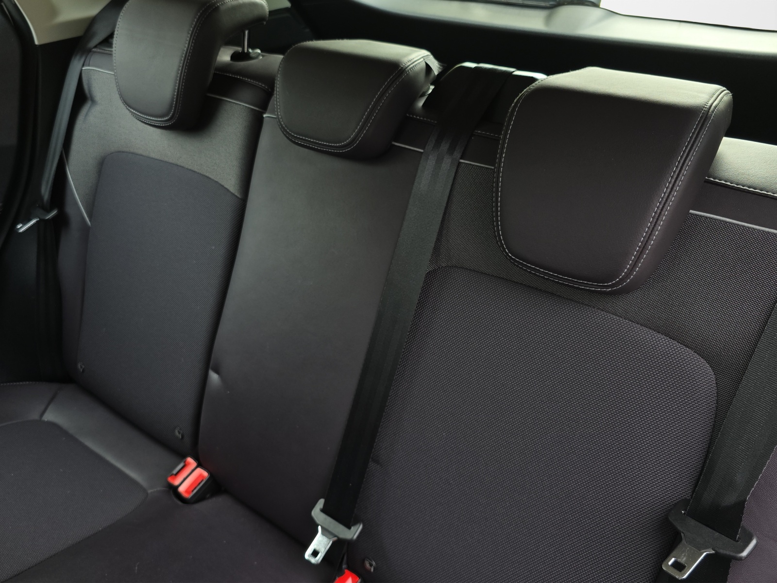 FORD Fiesta 1.0 EcoB 140 Vignale-image-10