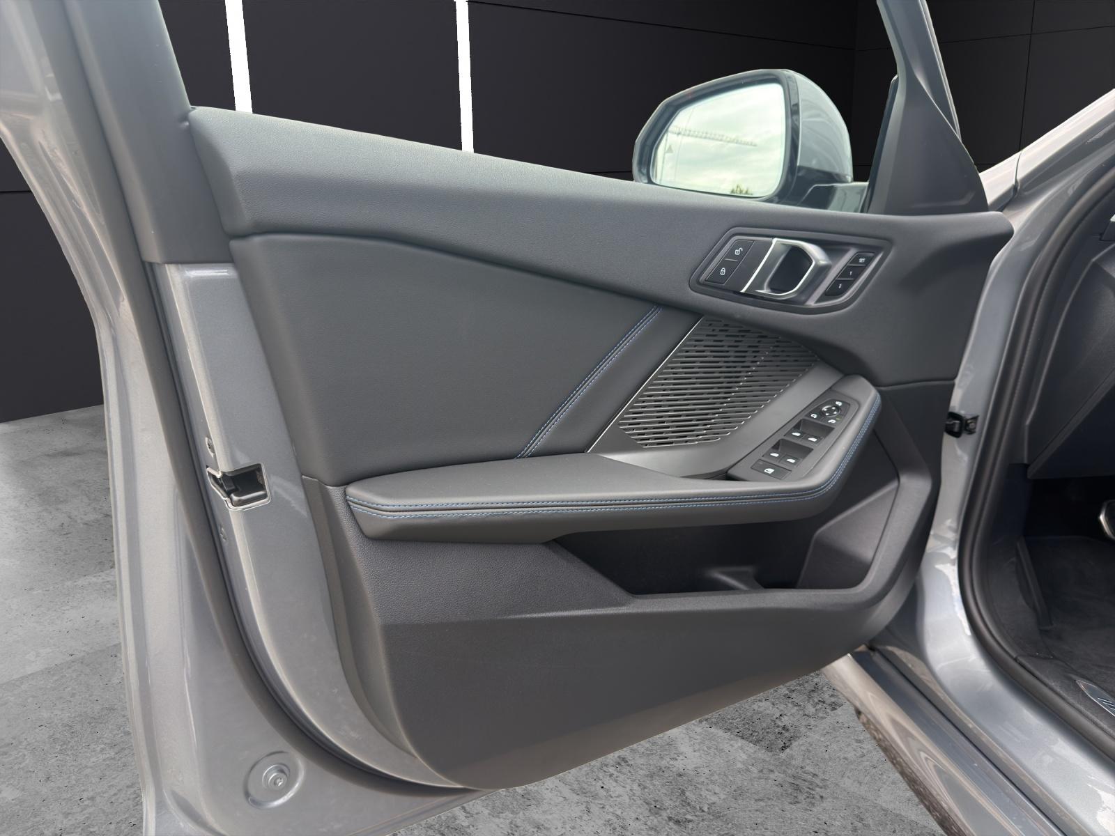 BMW 123 xDrive-image-14