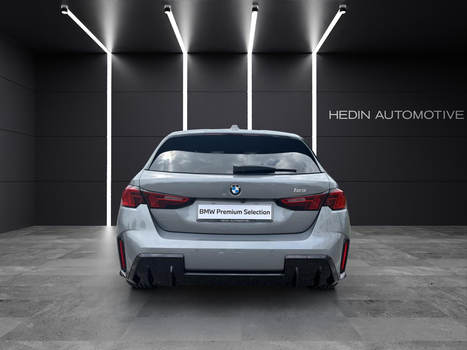BMW 123 xDrive-image-4