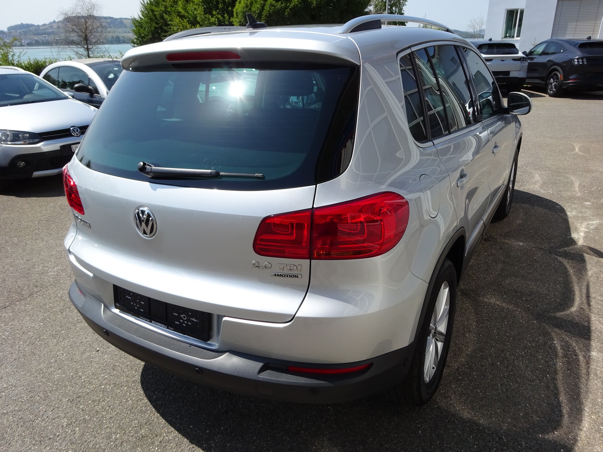 VW Tiguan 2.0 TDI BlueMotion Sport&Style 4Motion DSG-image-2