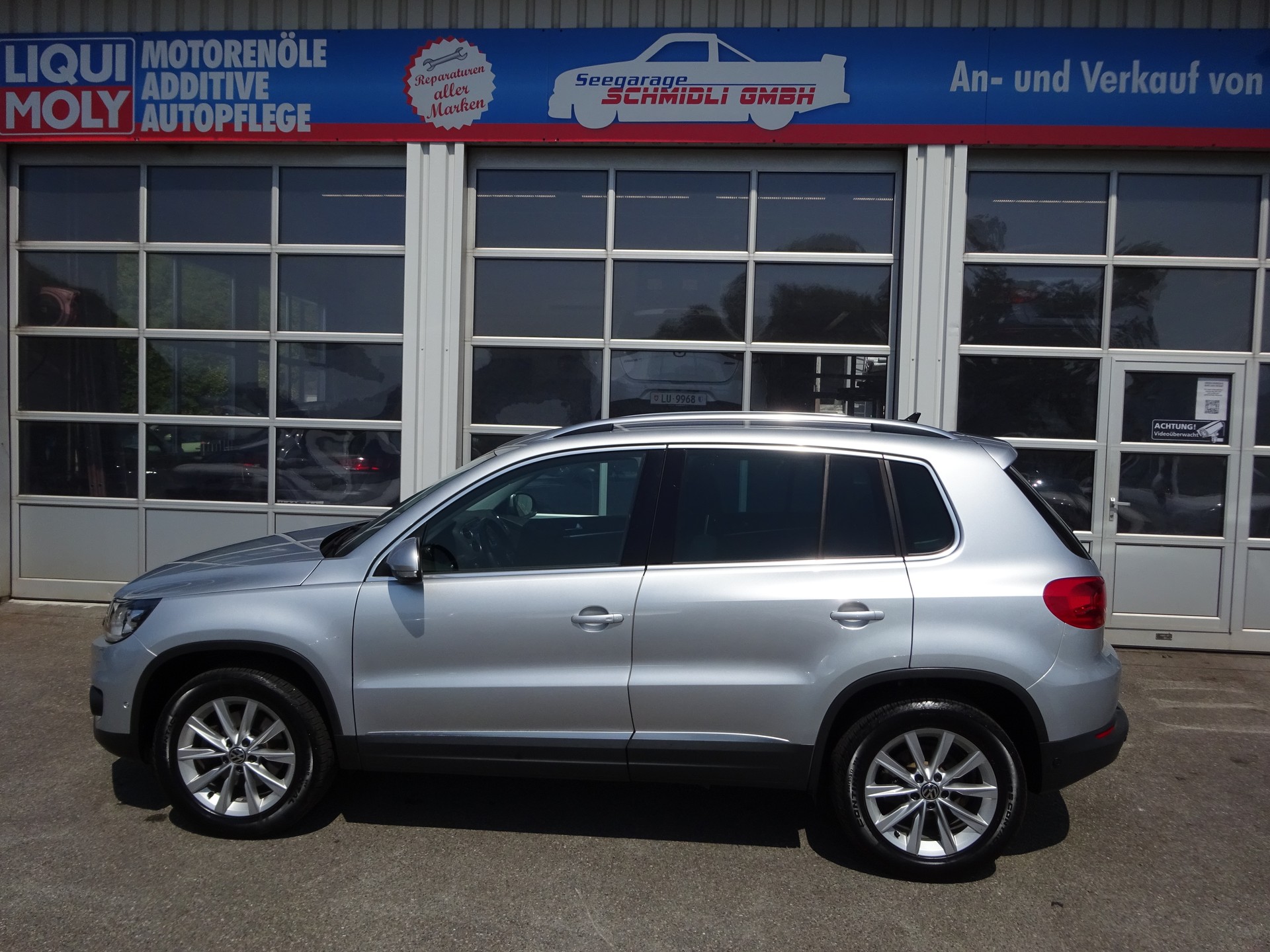 VW Tiguan 2.0 TDI BlueMotion Sport&Style 4Motion DSG-image-5
