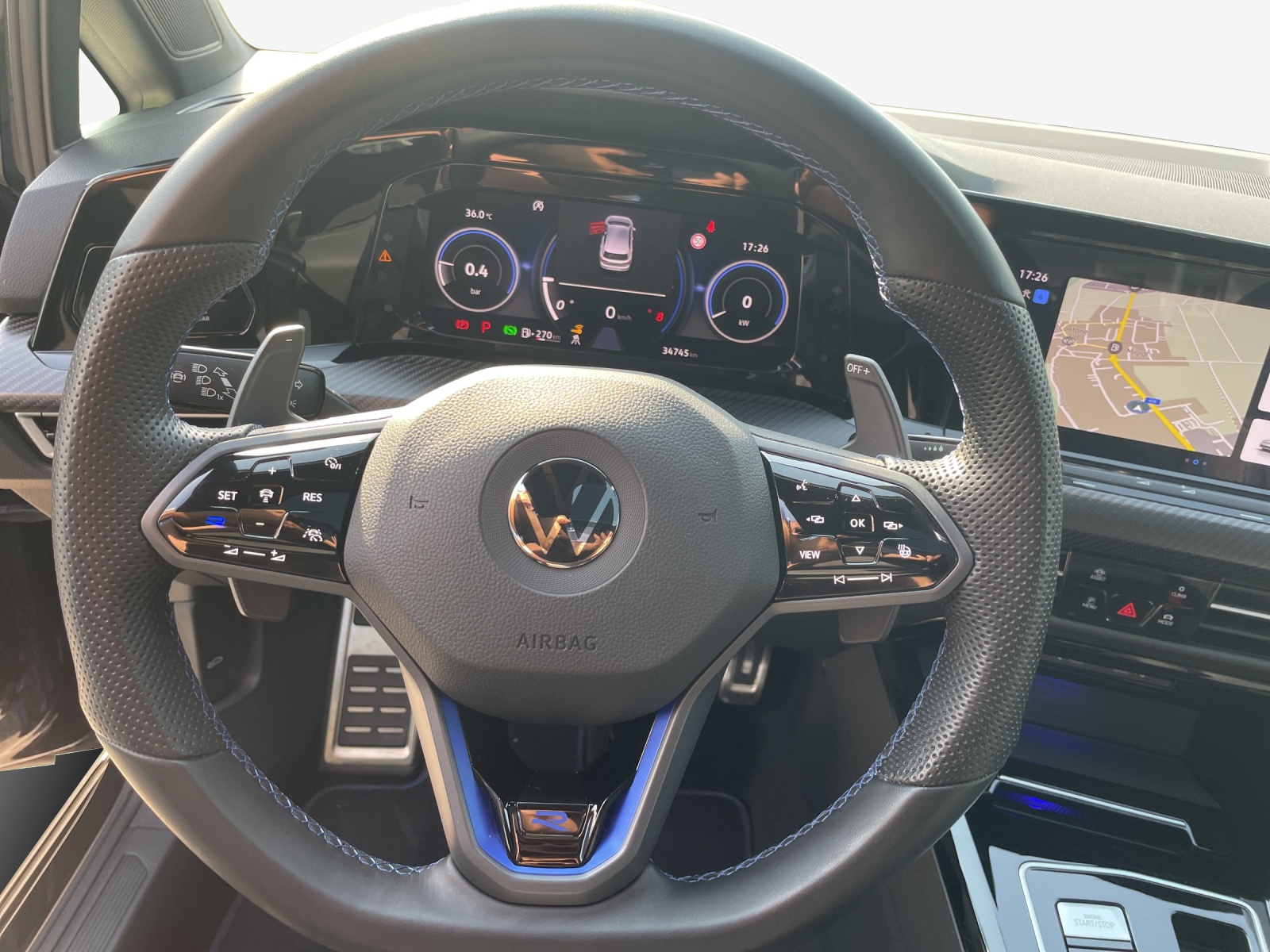 VW Golf 2.0 TSI R DSG 4Motion R 20 Years-image-9