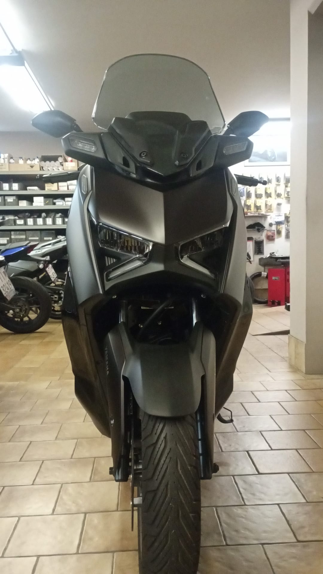 YAMAHA X-Max 300 Tech Max-image-3