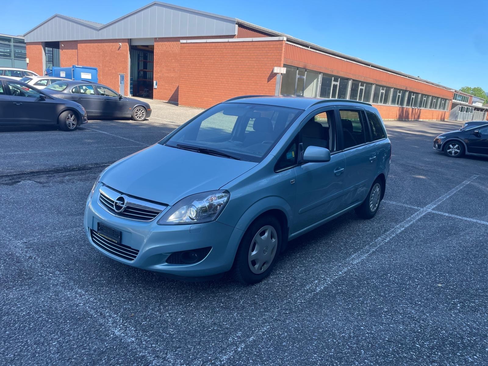 OPEL Zafira 1.8i 16V Cosmo-image-0