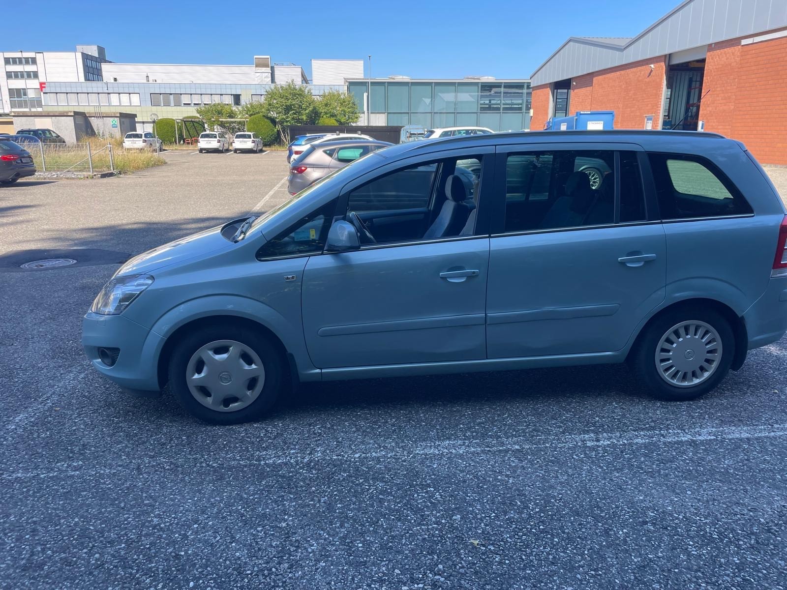 OPEL Zafira 1.8i 16V Cosmo-image-4