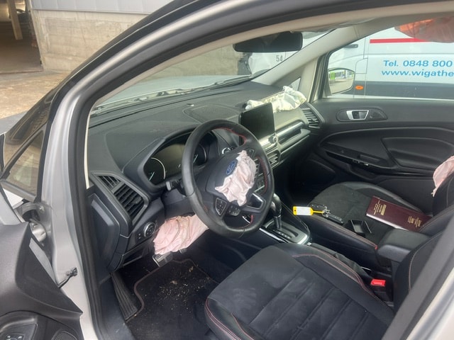 FORD EcoSport 1.0 SCTi ST-Line Automat-image-5