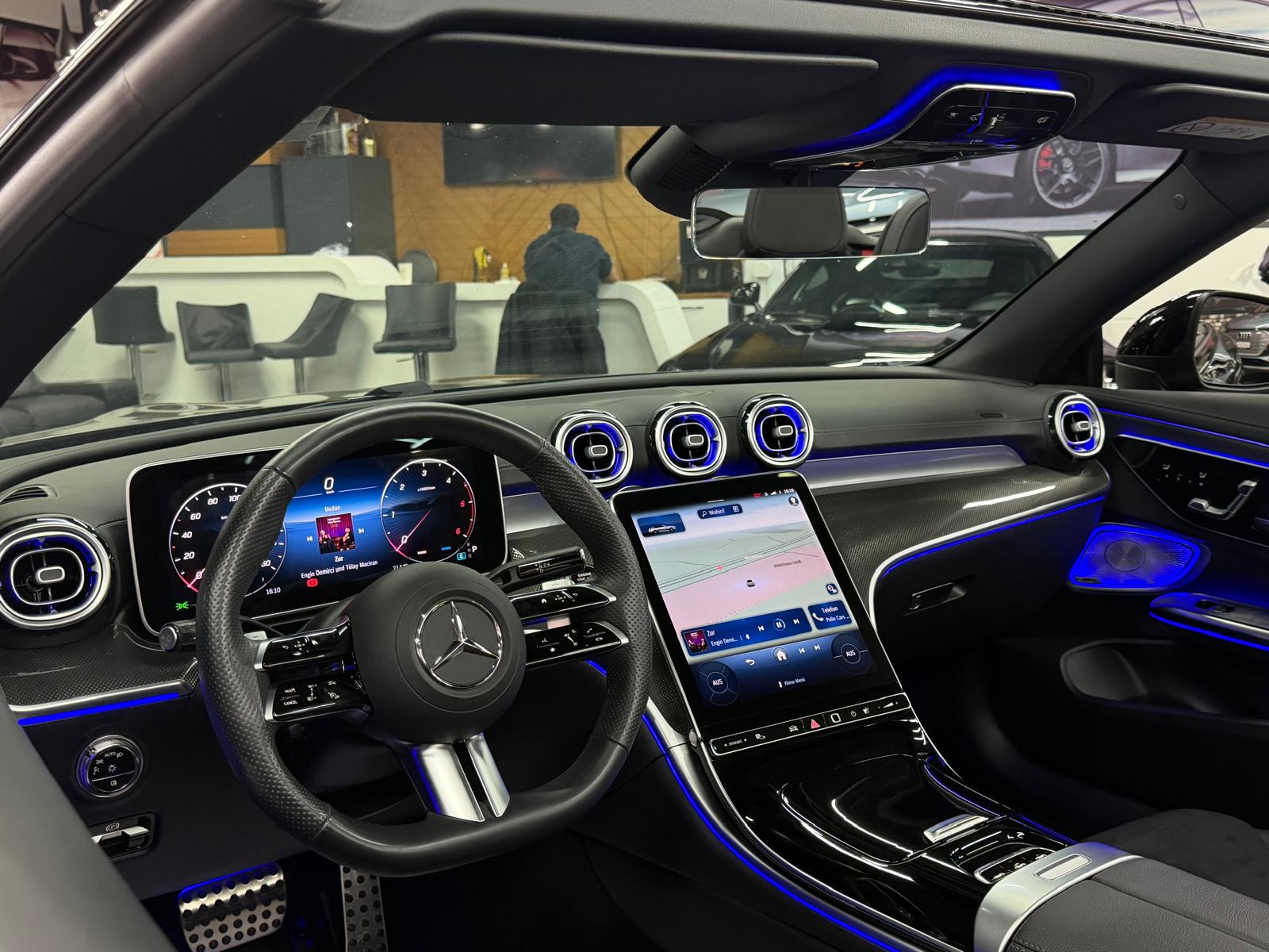 MERCEDES-BENZ CLE 220d All Balck Performance Cabrio 4Matic 9G-Tronic 5Jahre Werksgarantie & Gratisservice-image-11
