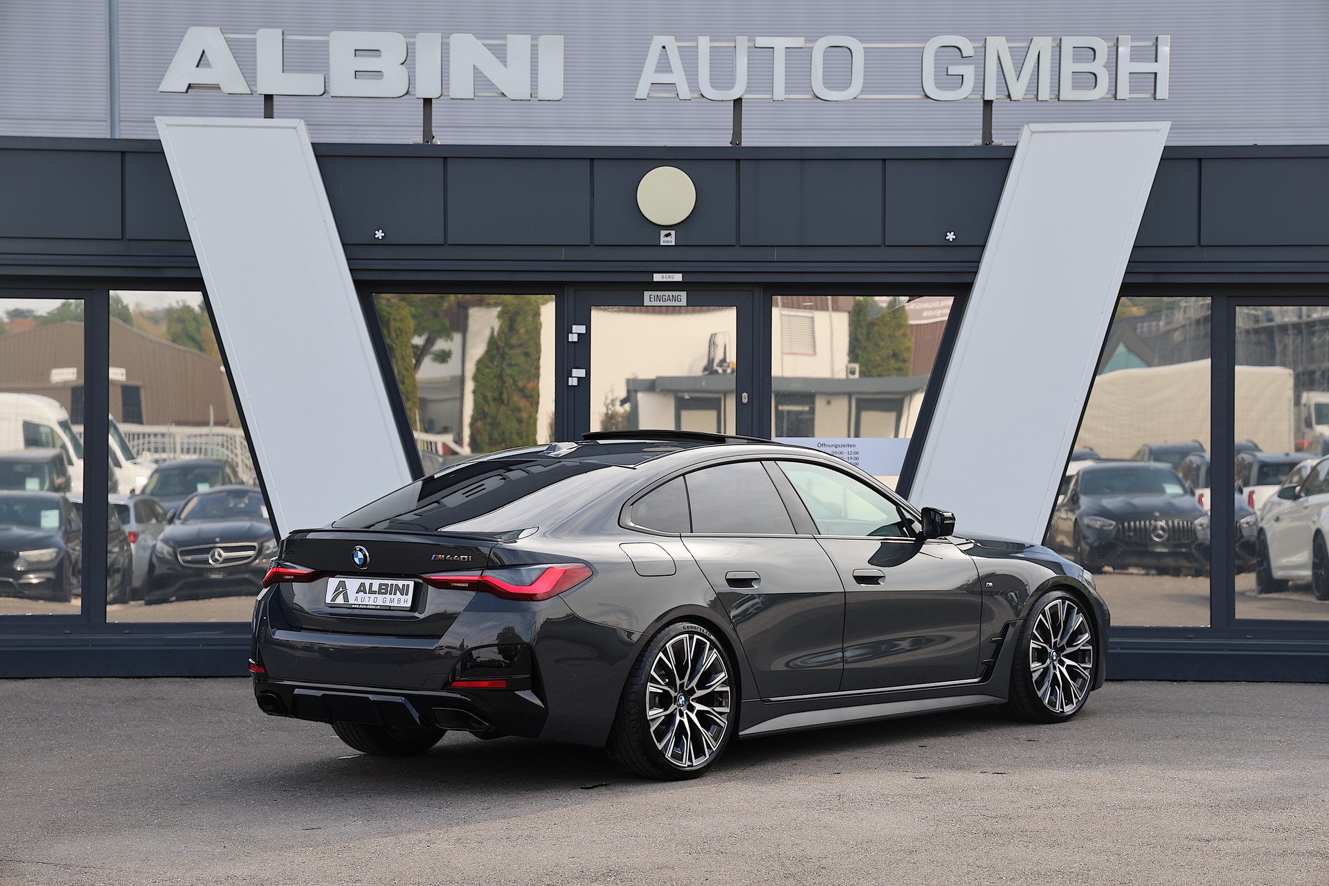 BMW M440i xDrive Gran Coupé-image-2