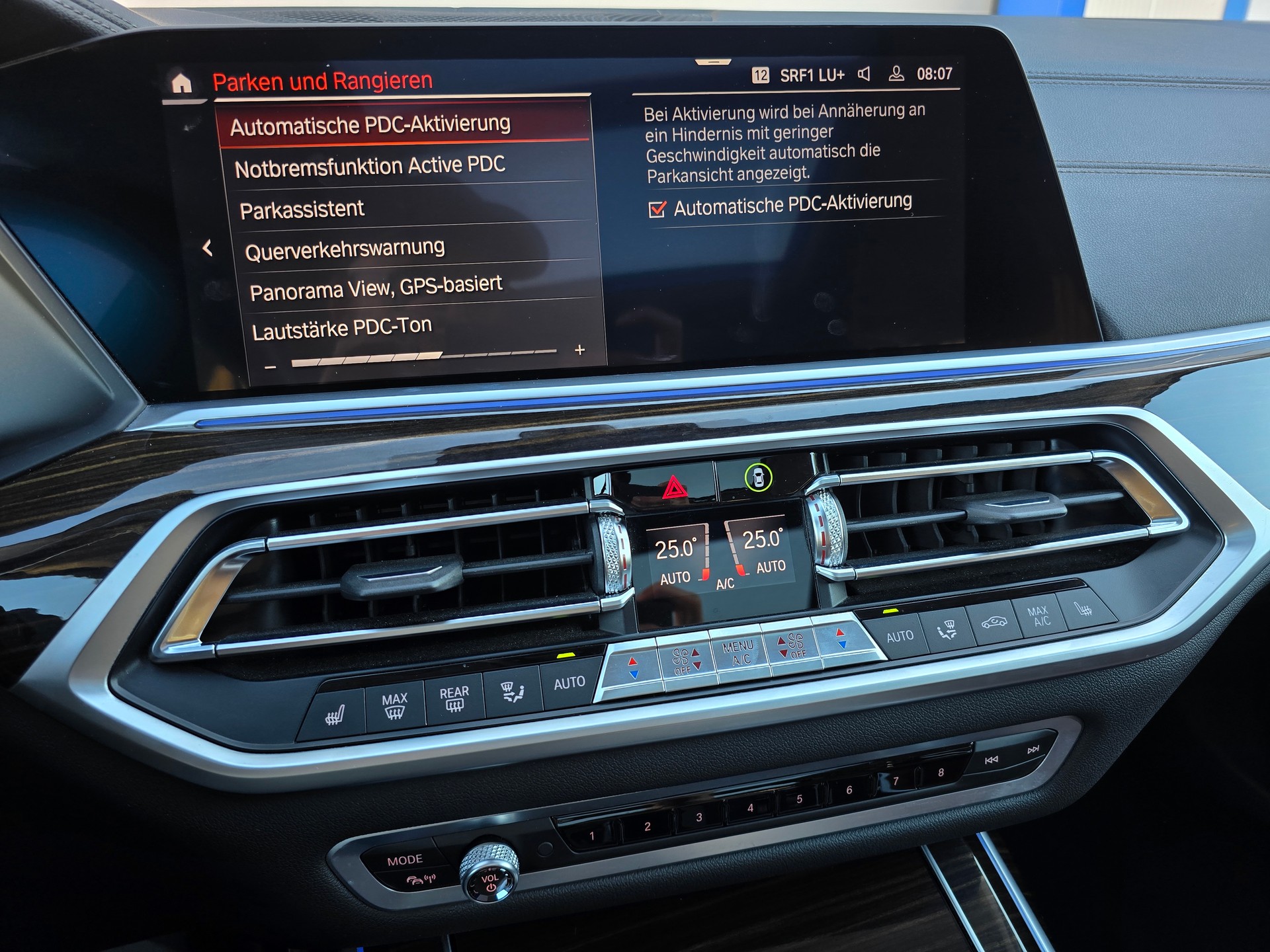 BMW X7 xDrive 40i Steptronic Luftfederung 7-Sitzer-image-24