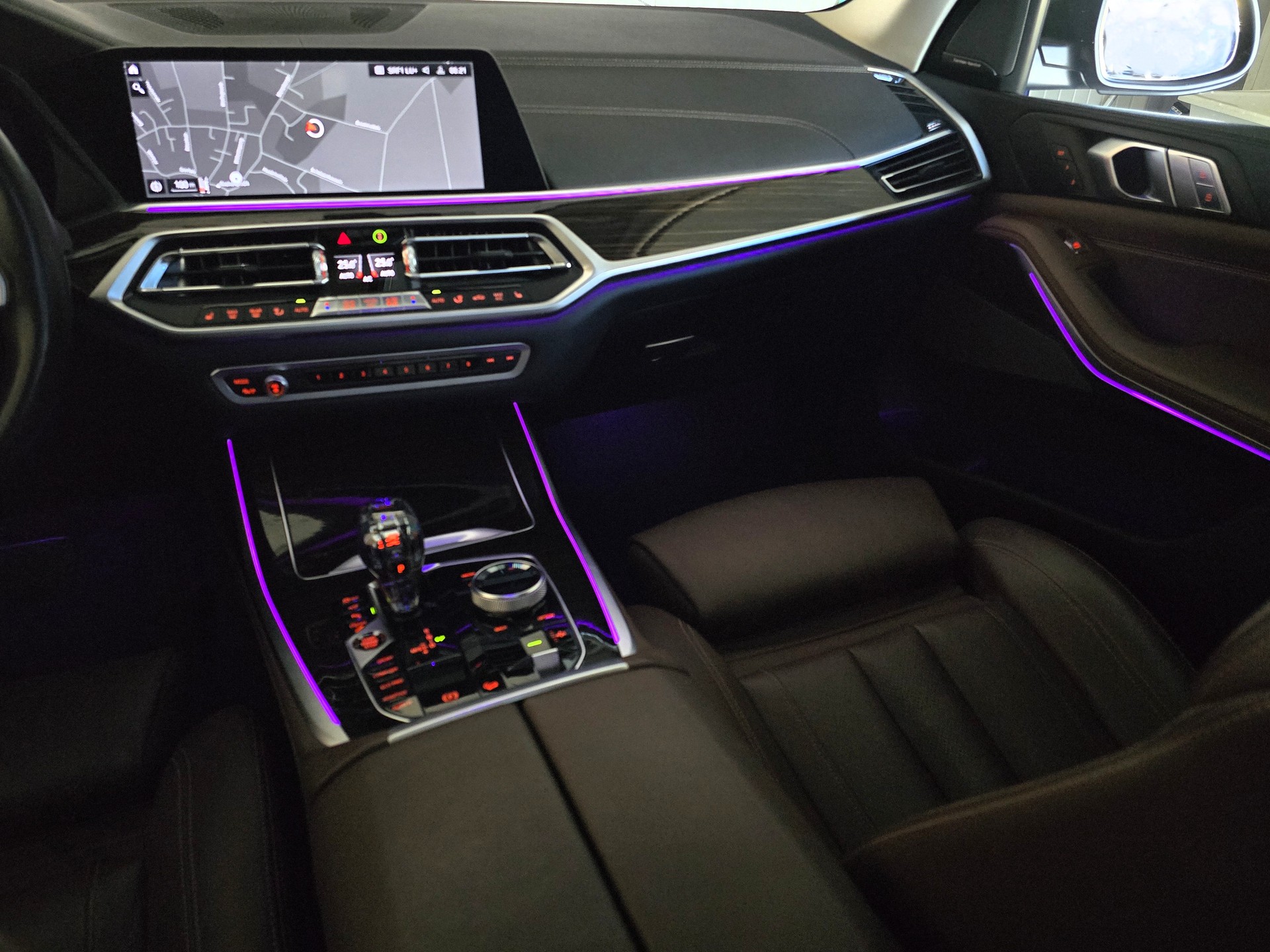 BMW X7 xDrive 40i Steptronic Luftfederung 7-Sitzer-image-29