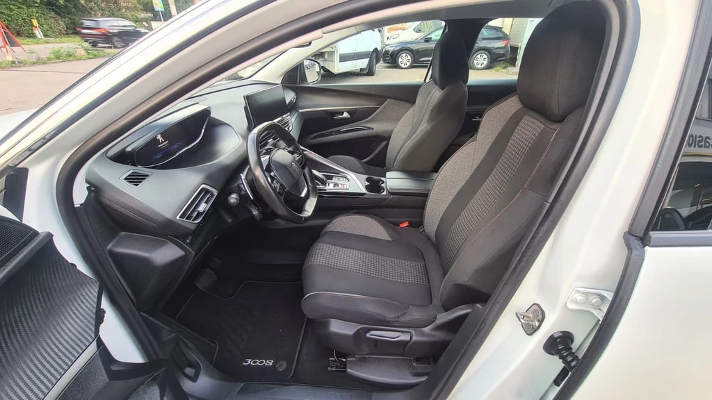 PEUGEOT 3008 1.5 BlueHDi Active Pack EAT8 ** Gr-Navi ** PDC V+H ** Tempomat ** Sitzheizung ** Frisch Ab MFK & Service **-image-10