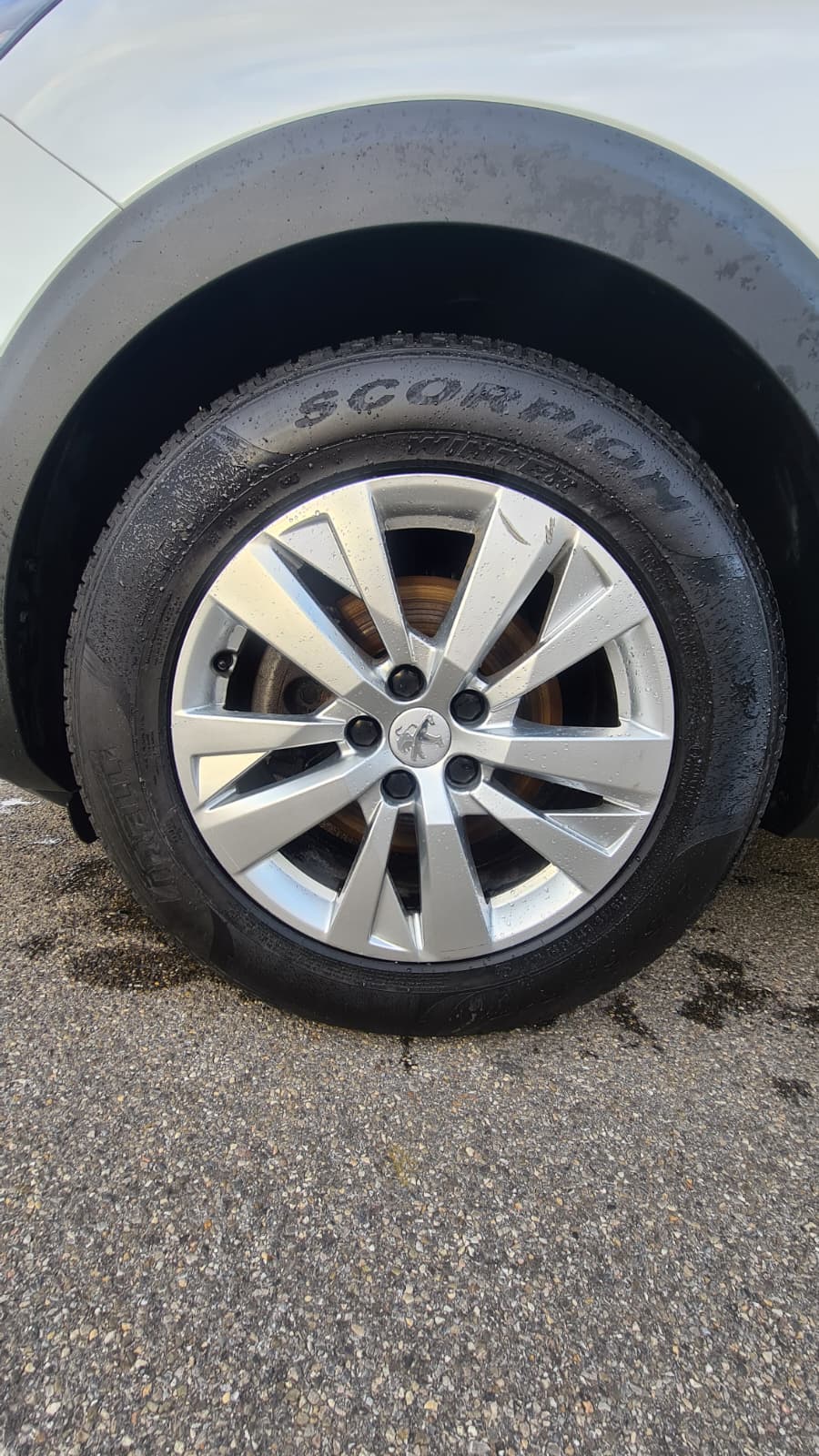 PEUGEOT 3008 1.5 BlueHDi Active Pack EAT8 ** Gr-Navi ** PDC V+H ** Tempomat ** Sitzheizung ** Frisch Ab MFK & Service **-image-12