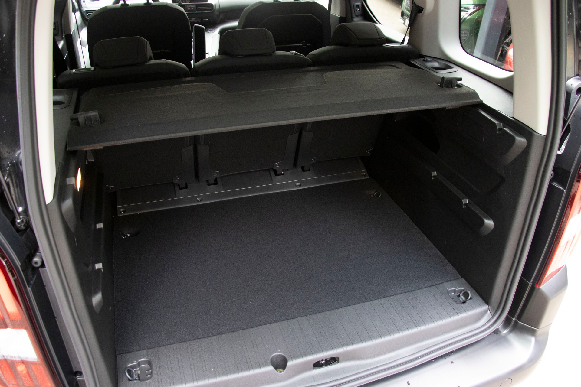 PEUGEOT Rifter 1.5 BlueHDi GT EAT8-image-8