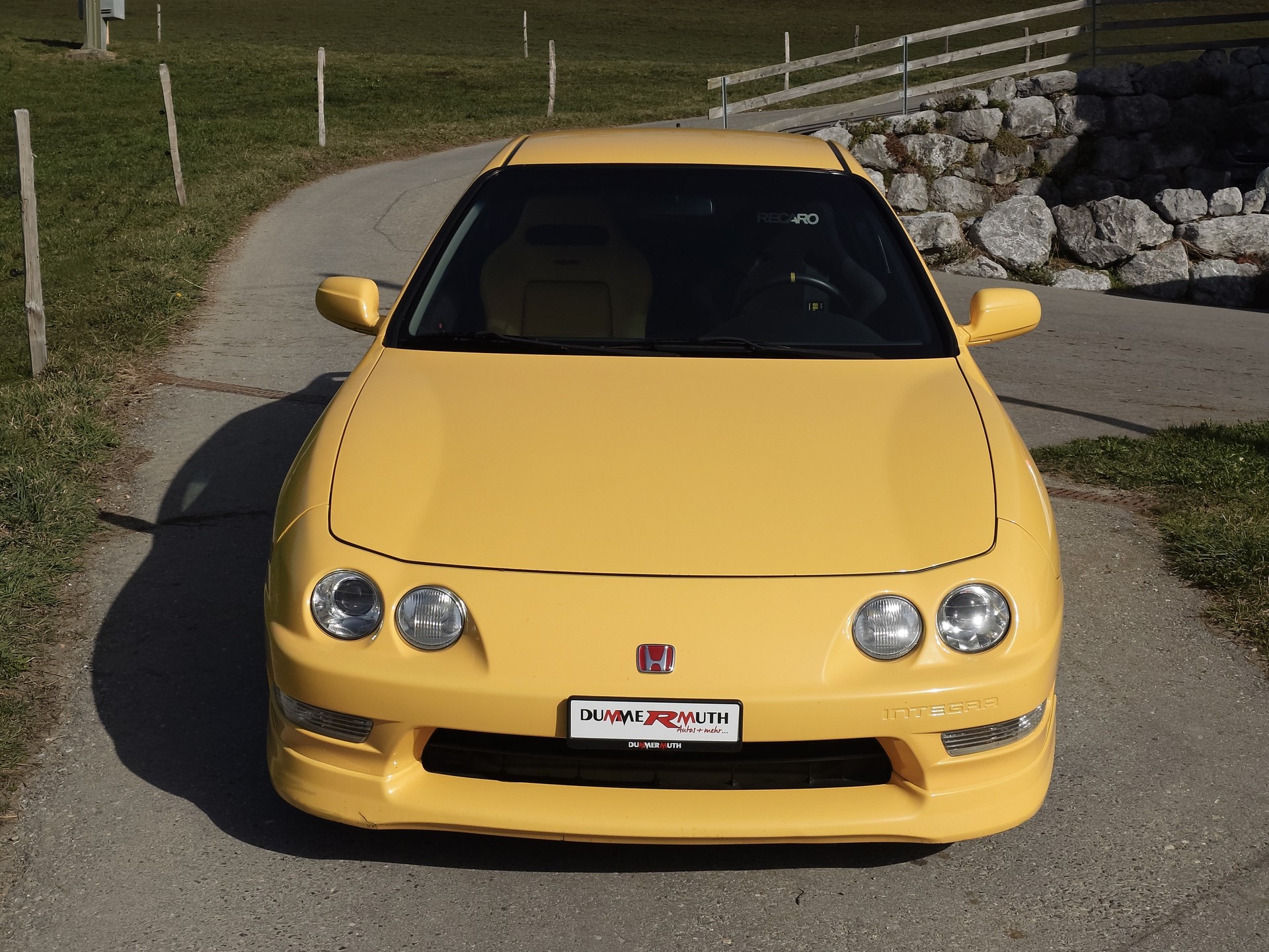 HONDA Integra Type-R 1.8 VTEC-image-1