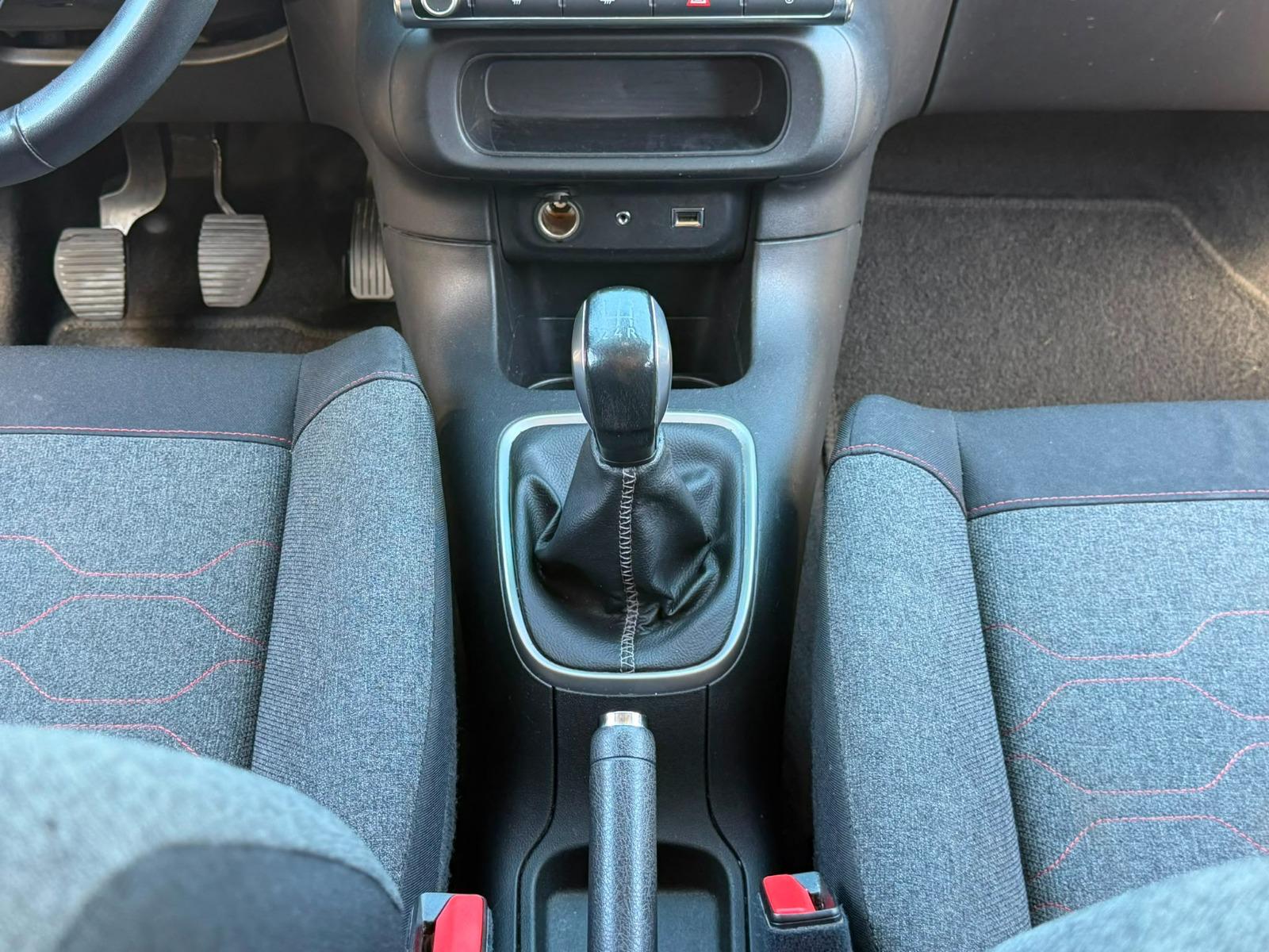 CITROEN C3 1.2i PureTech Feel-image-26