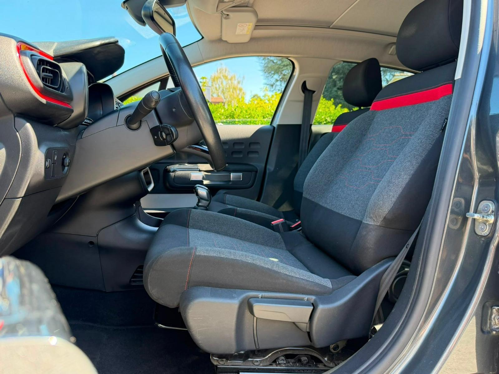 CITROEN C3 1.2i PureTech Feel-image-18