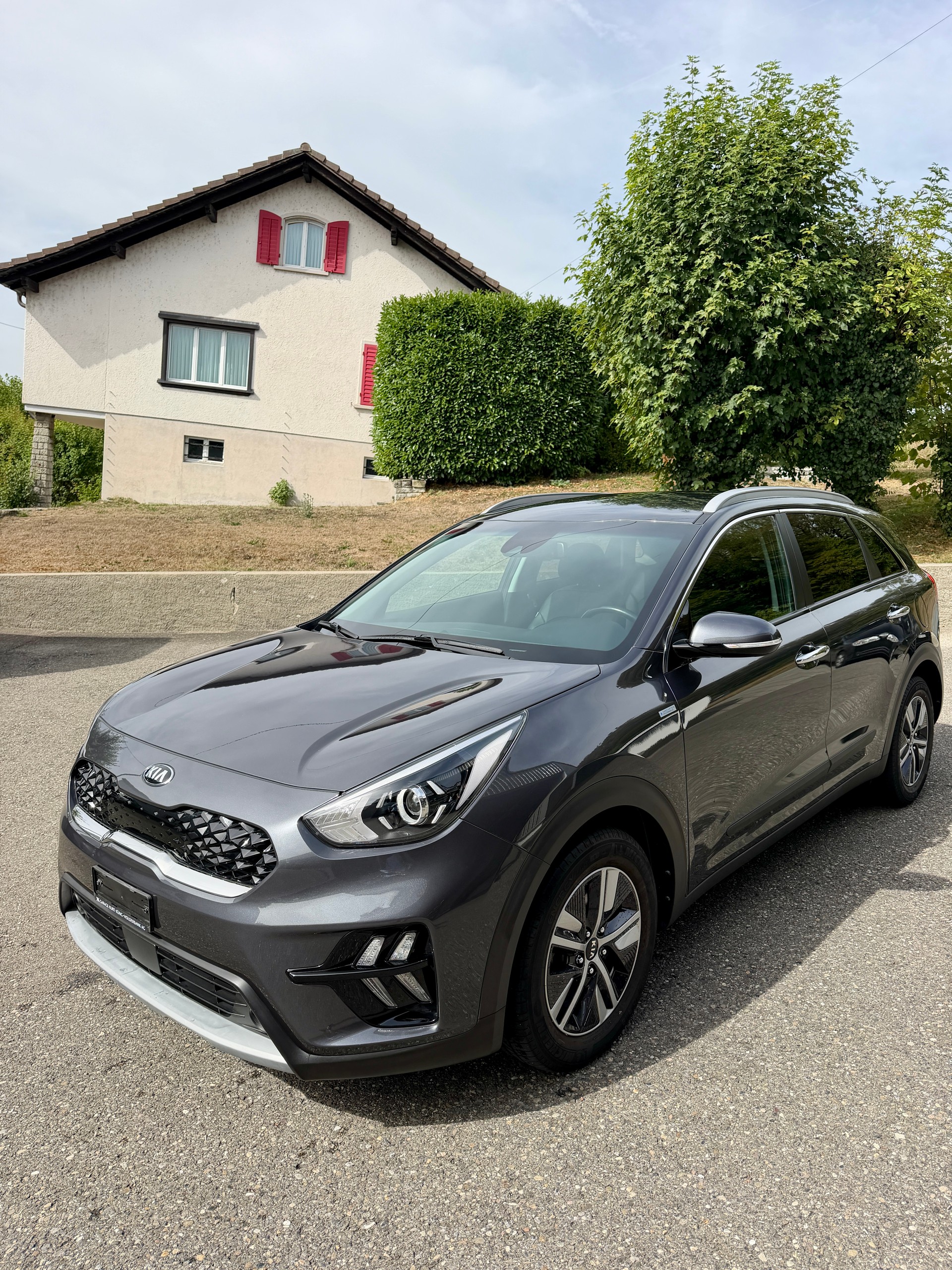 KIA Niro 1.6GDi Hybrid Power DCT-image-0