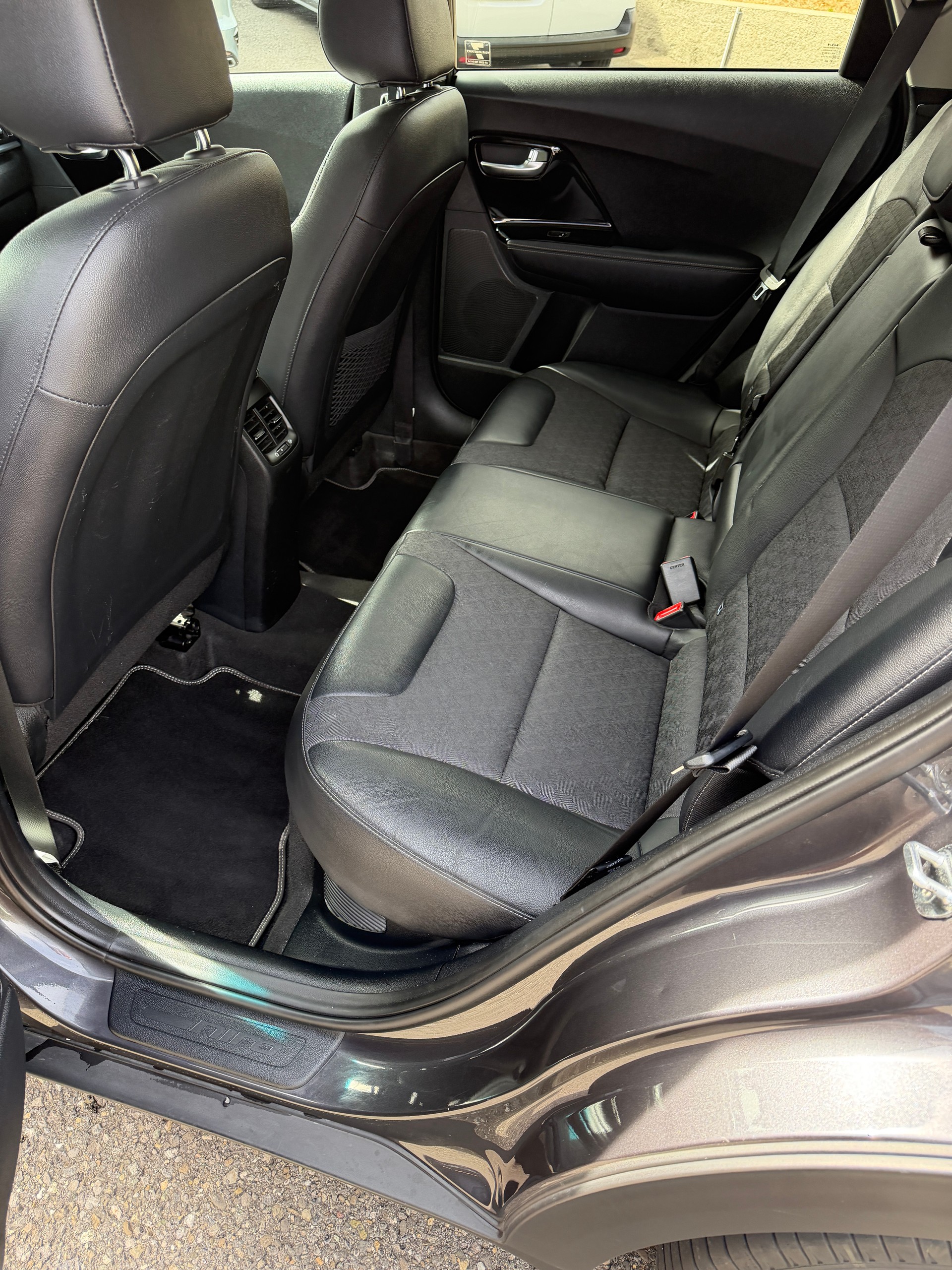 KIA Niro 1.6GDi Hybrid Power DCT-image-13