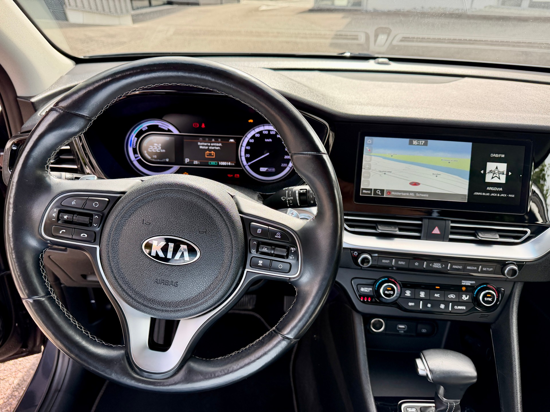 KIA Niro 1.6GDi Hybrid Power DCT-image-7