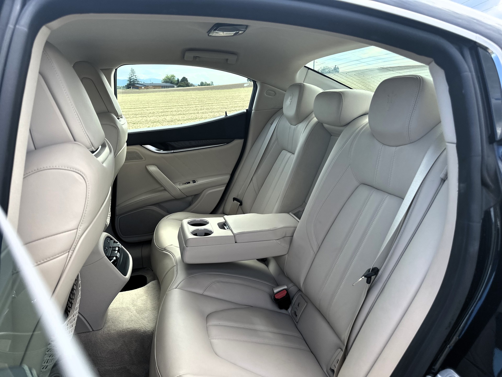 MASERATI Ghibli S Q4 3.0 V6 GranSport-image-14