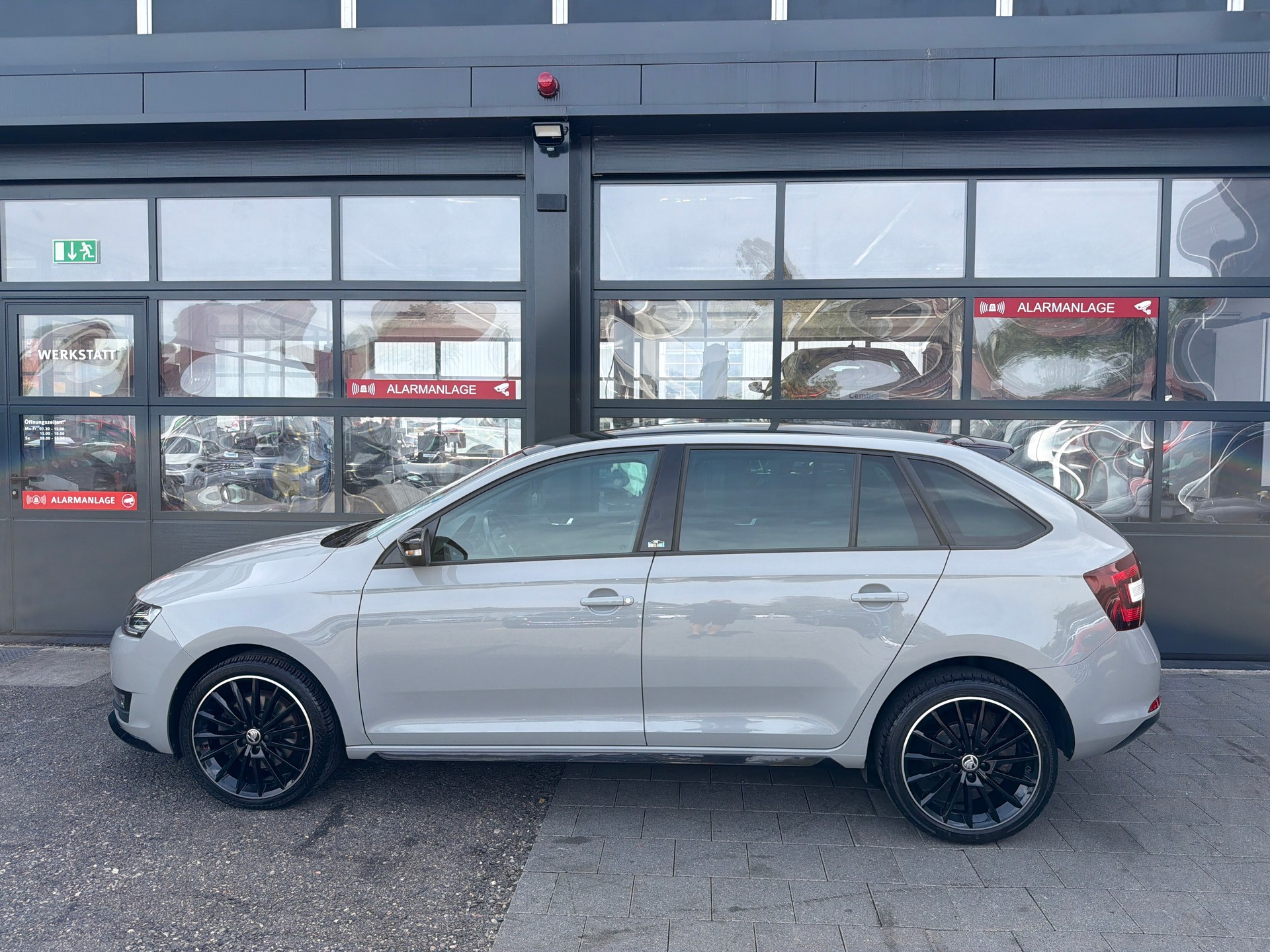 SKODA Rapid Spaceback 1.0 TSI Monte Carlo DSG-image-2