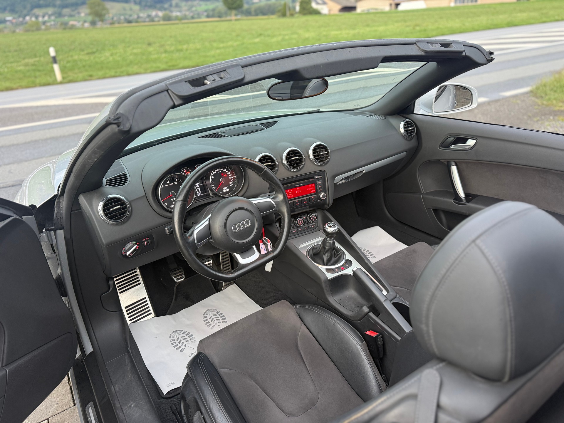 AUDI TT Roadster 1.8 TFSI-image-9