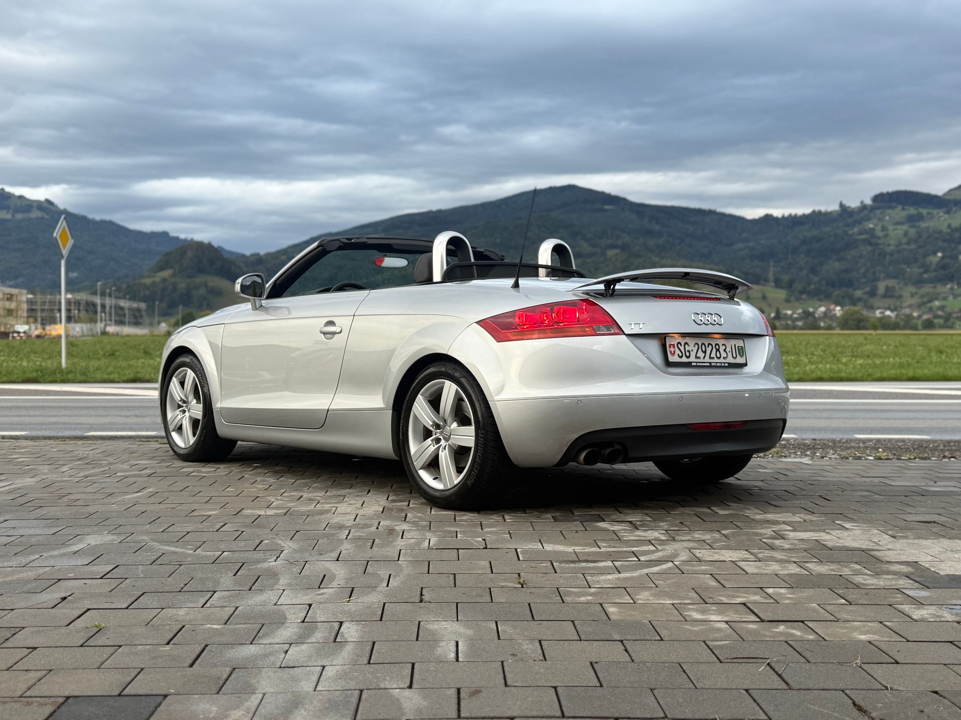 AUDI TT Roadster 1.8 TFSI-image-8